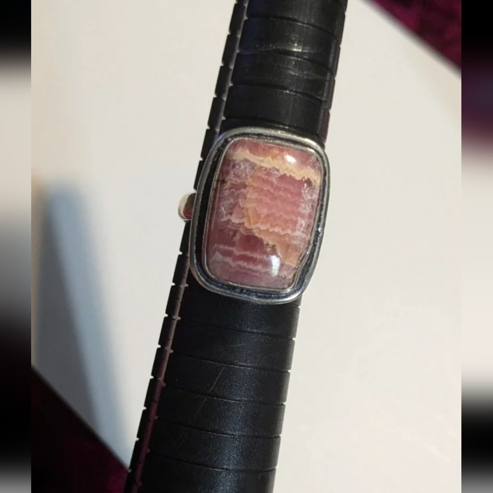 Handcrafted Rhodochrosite Rectangle Banded Ring (8) - Picture 3 of 13
